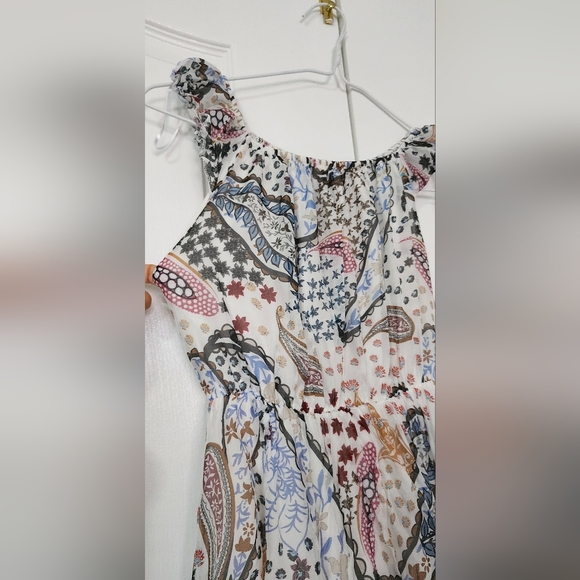 Dress - Picture 2 of 3